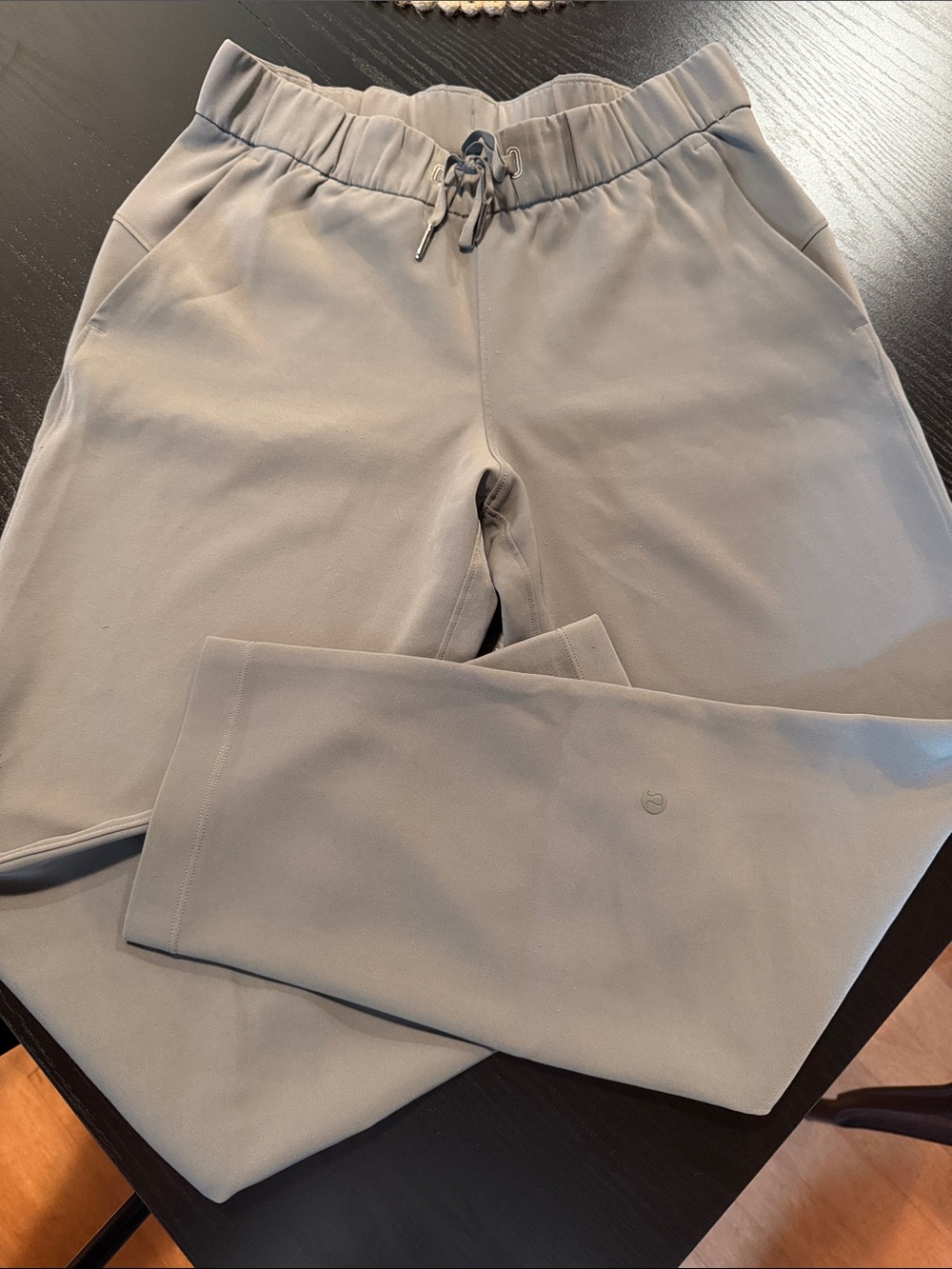Lululemon straight leg pant in green